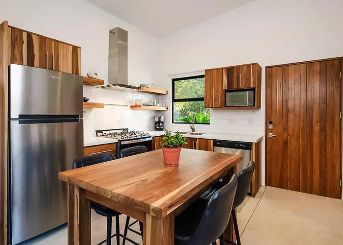 Serenity 6 Bedroom - 1 Minute To The Сasa de vacaciones Santa Cruz (Guanacaste)