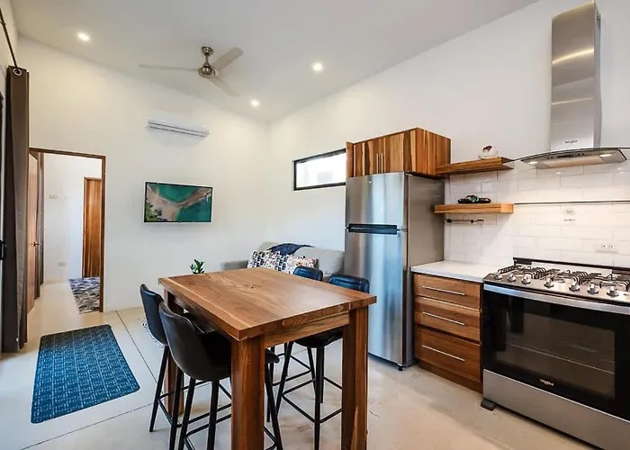 Сasa de vacaciones Serenity 6 Bedroom - 1 Minute To The