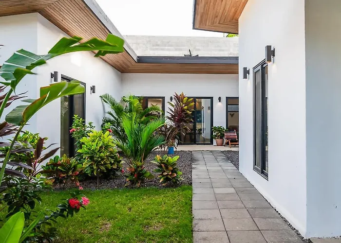 Serenity 6 Bedroom - 1 Minute To The Сasa de vacaciones Santa Cruz (Guanacaste)