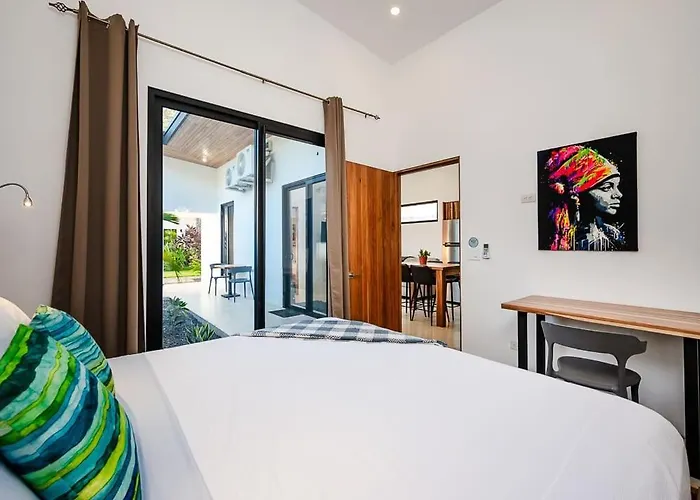 Serenity 6 Bedroom - 1 Minute To The Сasa de vacaciones
