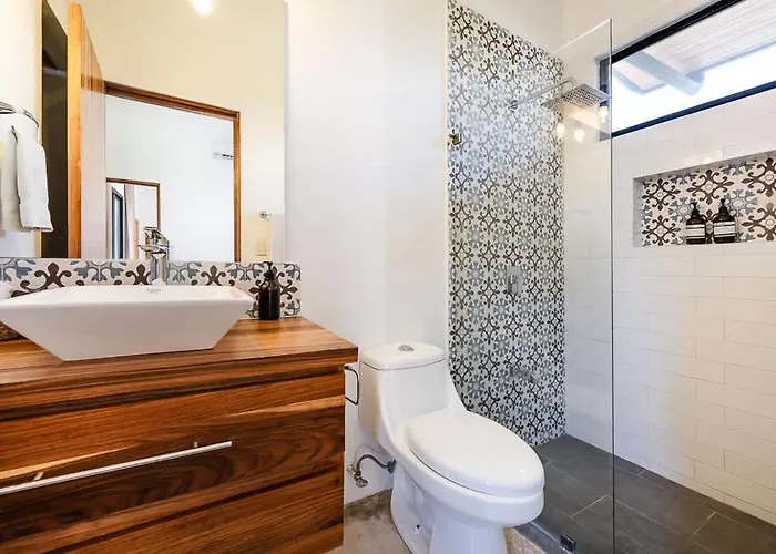 Сasa de vacaciones Serenity 6 Bedroom - 1 Minute To The *