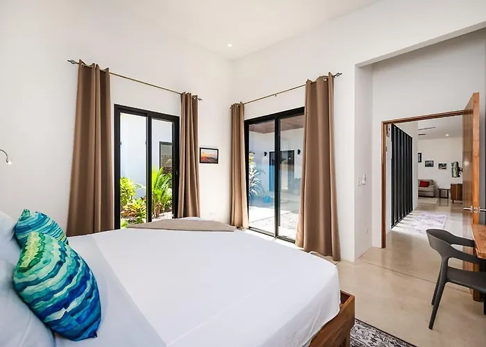 Serenity 6 Bedroom - 1 Minute To The Сasa de vacaciones