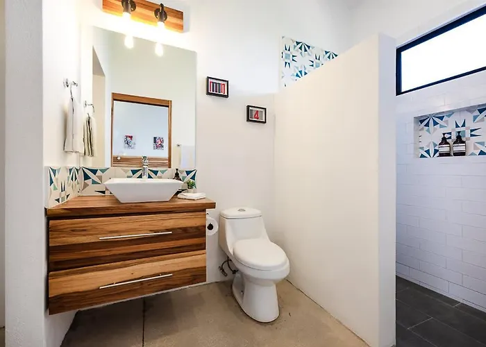 Сasa de vacaciones Serenity 6 Bedroom - 1 Minute To The *