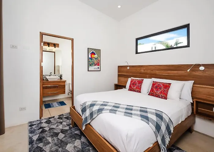 Serenity 6 Bedroom - 1 Minute To The