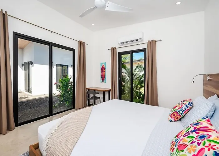 Сasa de vacaciones Serenity 6 Bedroom - 1 Minute To The Santa Cruz (Guanacaste)