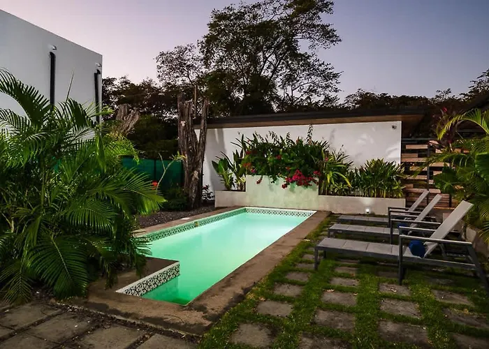 Serenity 6 Bedroom - 1 Minute To The Santa Cruz (Guanacaste)