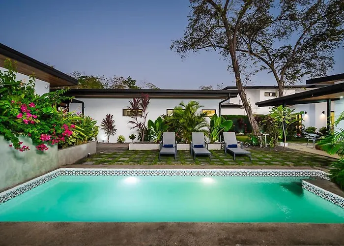 Serenity 6 Bedroom - 1 Minute To The Сasa de vacaciones *